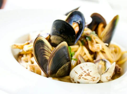Served Mussels