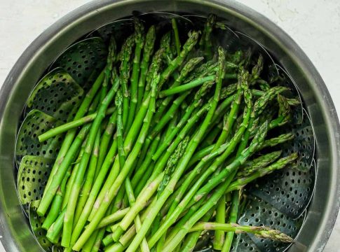 Steamed asparagus